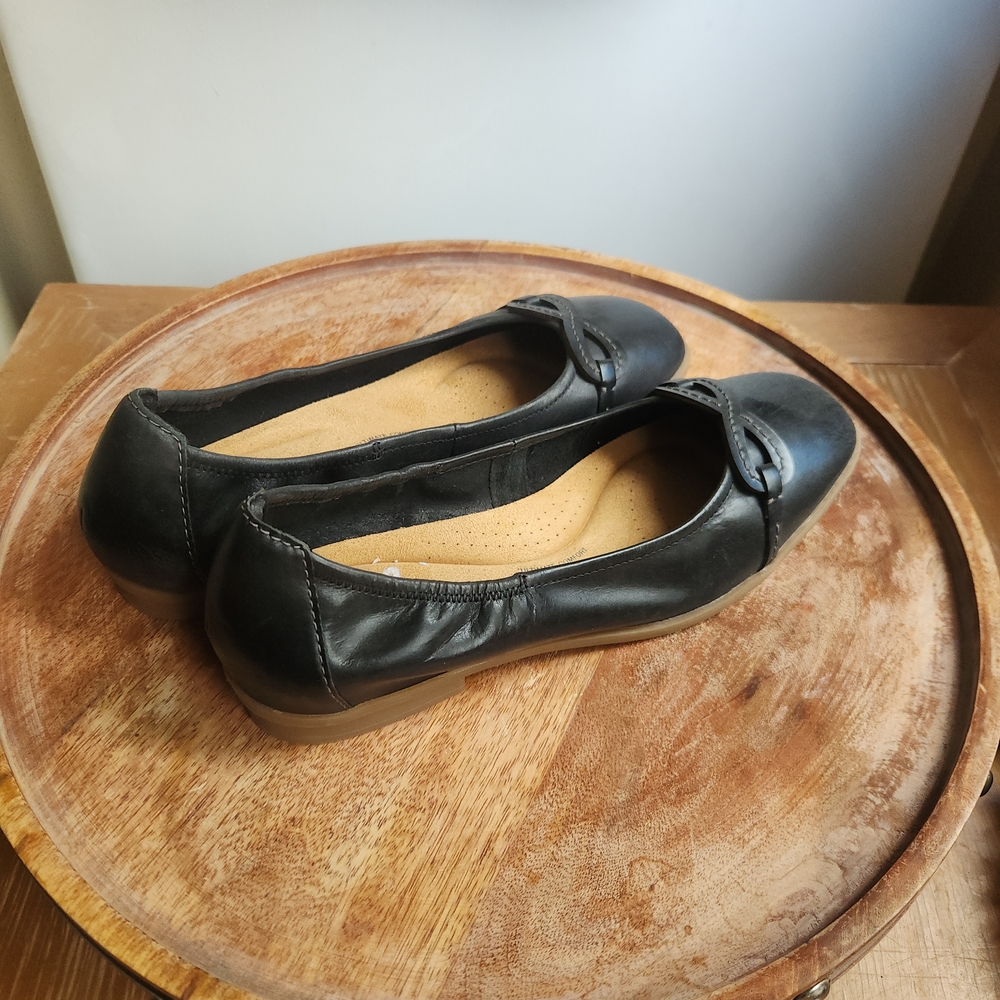 Clarks Dark Navy Leather Women's Ballet